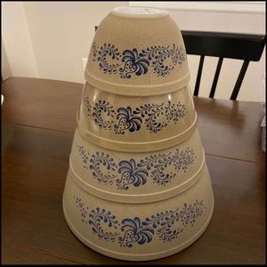 (4) Vintage PYREX Homestead Mixing Bowls